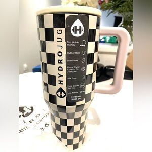 BRAND NEW LIMITED EDITION BLACK AND WHITE GINGHAM Hydrojug 40oz Traveler